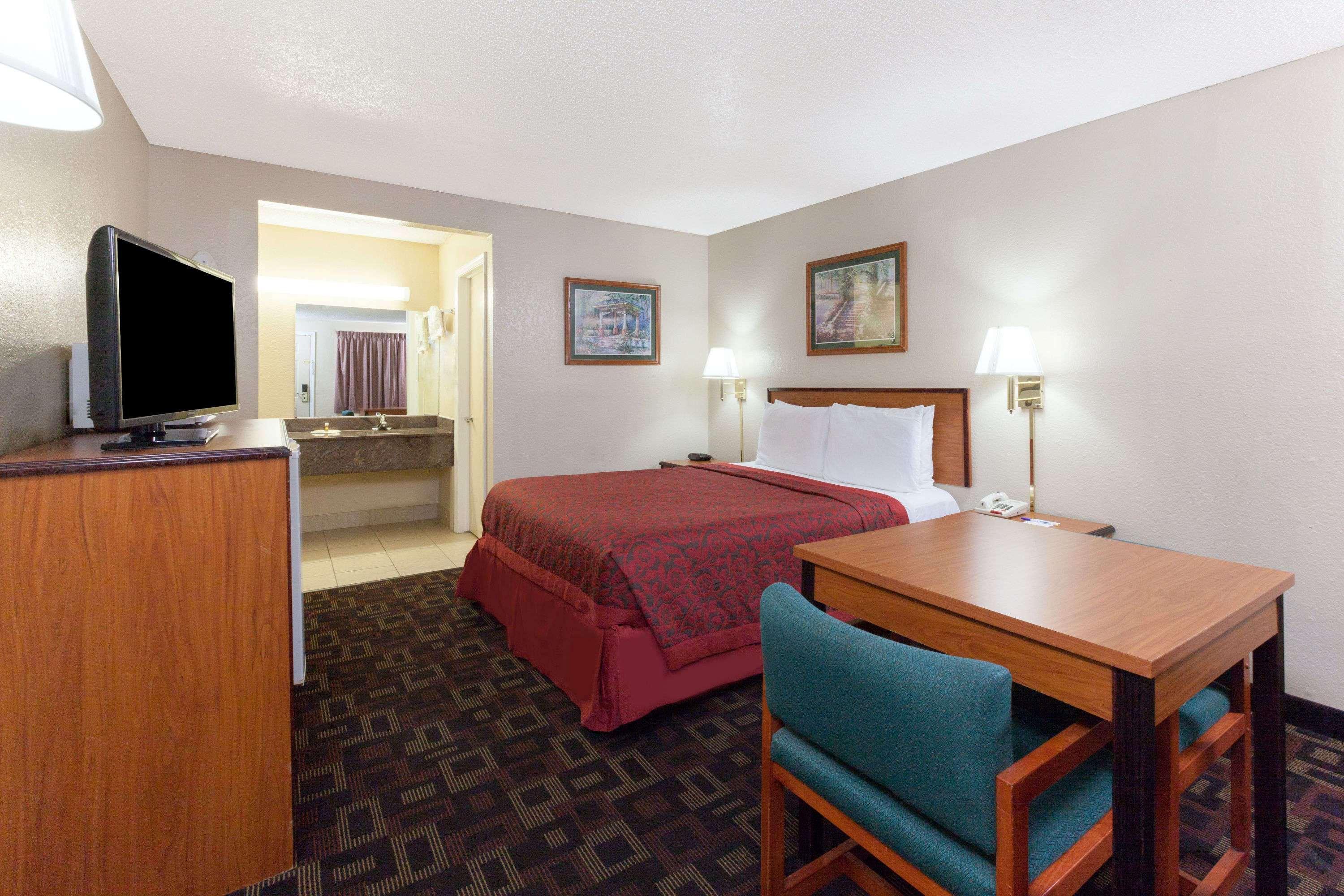 Days Inn Oklahoma City West Exterior foto