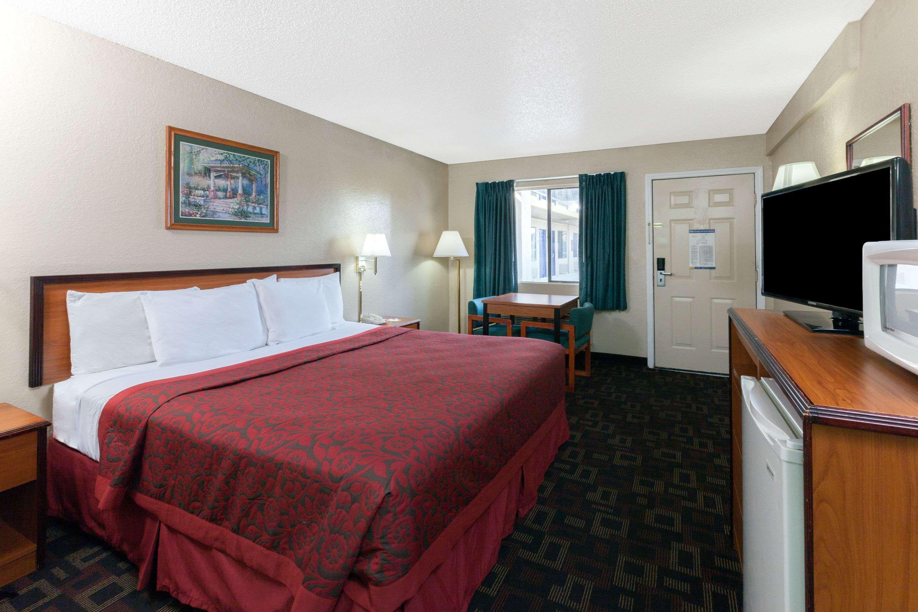 Days Inn Oklahoma City West Exterior foto